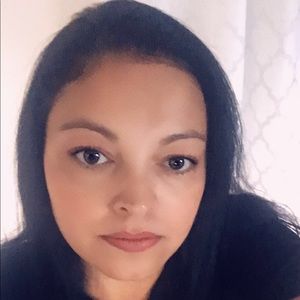 Meet your Posher, Antoinette